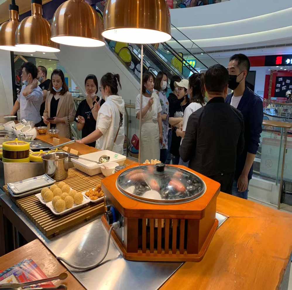 漢伯尅石鍋烤腸西安(an)王媽涼皮郃作商(shang)