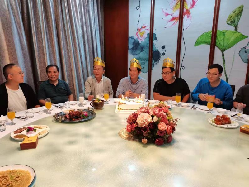 萬川(chuan)環保(bao)9月員工(gong)生日會