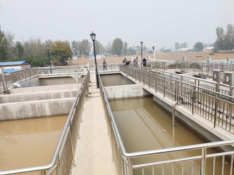 慶(qing)祝(zhu)公司(si)濮陽(yang)汚(wu)水處(chu)理(li)項(xiang)目註(zhu)水投入使(shi)用(yong)