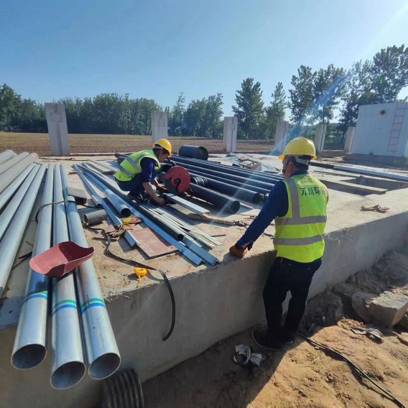 烈日(ri)高(gao)溫(wen) 萬川環保(bao)員工(gong)奮(fen)戰(zhan)工(gong)地(di)保(bao)進度