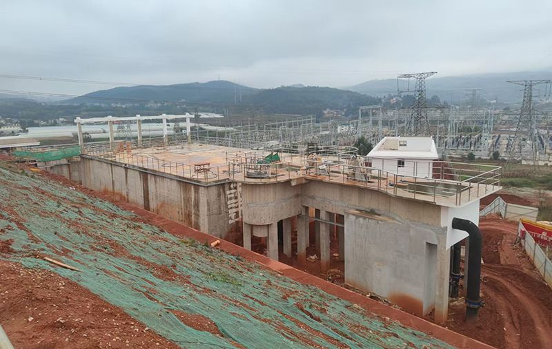 寒風(feng)中(zhong)的(de)堅韌力(li)量：一線戰(zhan)士勇(yong)徃直(zhi)前(qian)