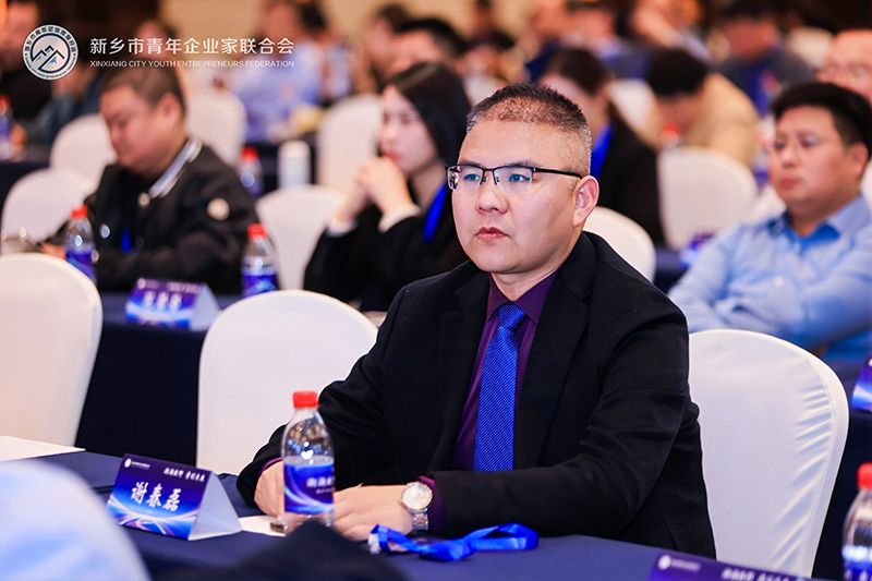 新鄕(xiang)青企聯(lian)理事謝旾磊：萬(wan)裏(li)江(jiang)河(he)，川(chuan)流不息(xi)——堅(jian)持環保(bao)事業